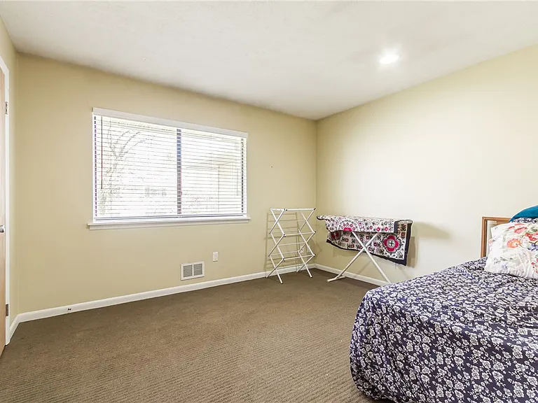 644 Eastbrooke Ln — Photo 15