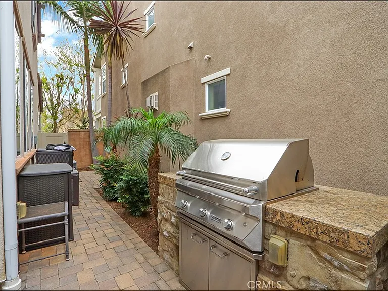 21 Rincon Way — Photo 33