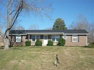 2109 Barkley Dr, Clarksville, TN 37043