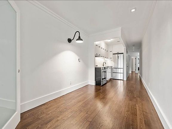 2nd image of 61 3rd Pl APT 4R