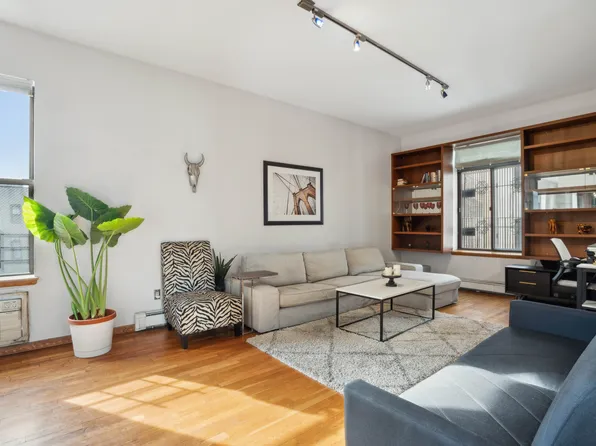 341 West 47th Street image 2 of 8