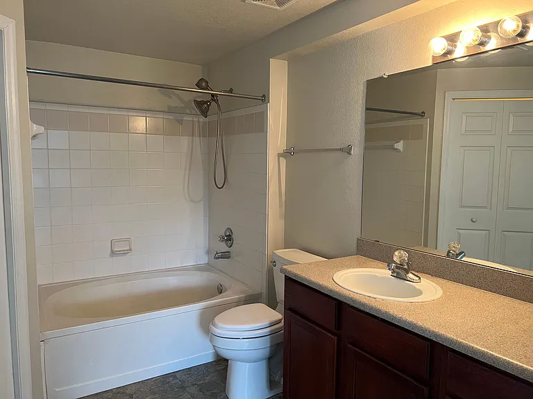 2801 Chancellorsville Dr #138 — Photo 6