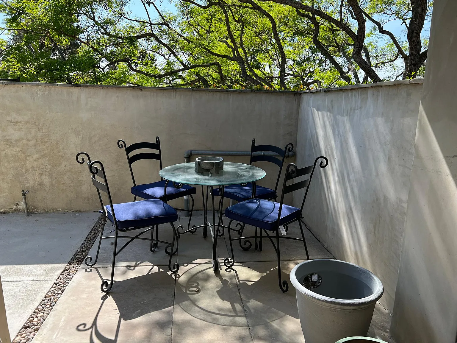 401 Loma Larga Dr — Photo 3