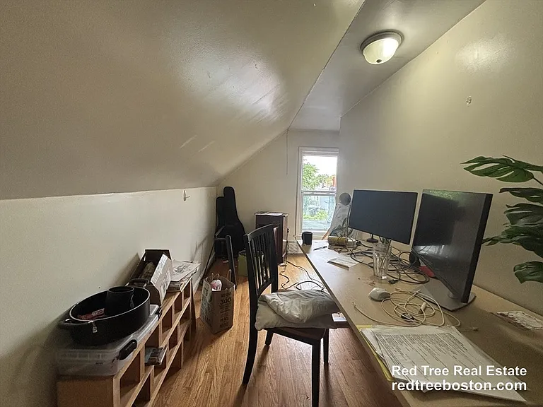 375 Prospect St — Photo 8