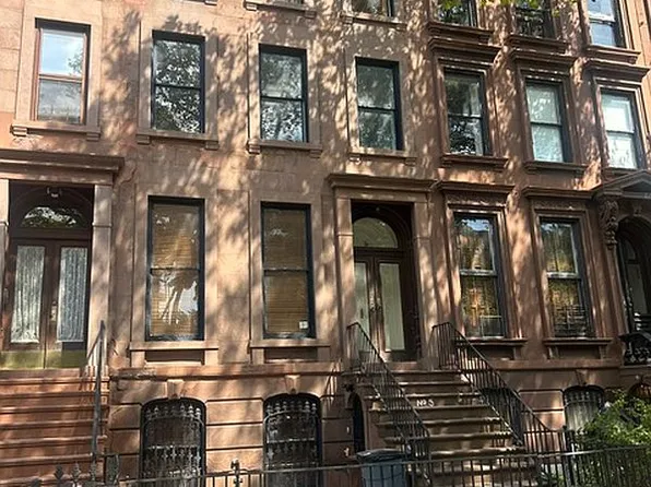 5 Cambridge Pl, Brooklyn, NY 11238