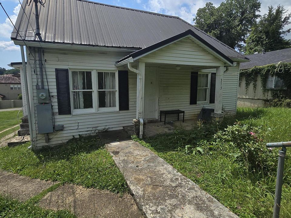 1st image of 313 W Walden St