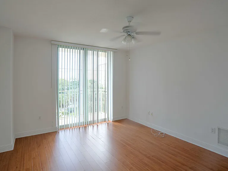 610 Clematis St #528 — Photo 6