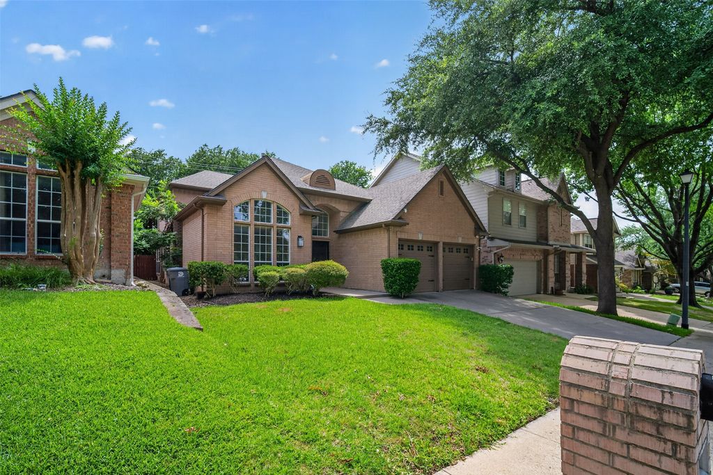 2242 Ash Grove Way, Dallas, TX - View 2
