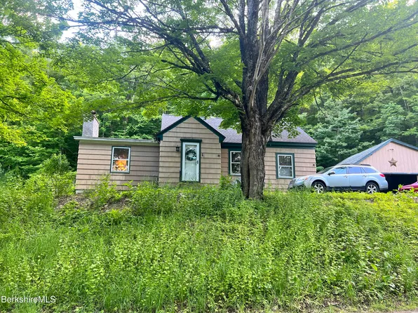 82 River Rd, Savoy, MA 01256