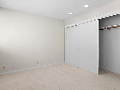 5th image of 124 Professional Center Pkwy