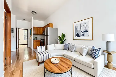 33 Bradhurst Avenue, #2