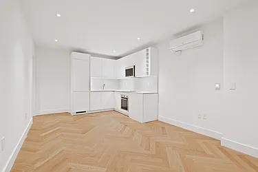 Rented by Akelius Real Estate Management