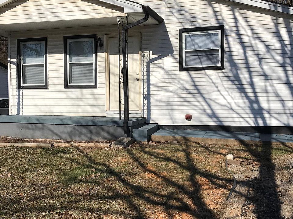 1st image of 2629 Truman Ave