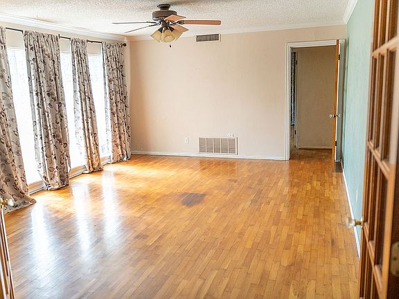 5th image of 1609 Ronne Dr