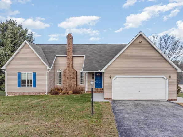 11 Bridle Rd, Shrewsbury, PA 17361