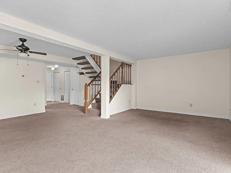 528 Chanticlar Ct — Photo 8