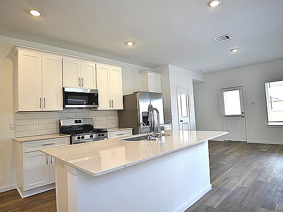 5th image of 4009 Bronco Station Ln