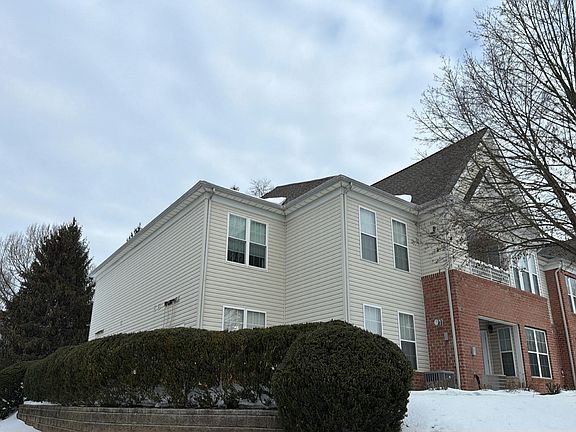 3rd image of 1406 Bonnett Pl Unit F