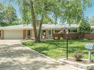 8811 Hemingway Dr, Saint Louis, MO