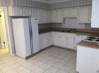 8291 Bayou Fountain Ave, Baton Rouge, LA 70820