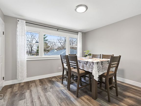 5th image of 9405 S 69th Ct