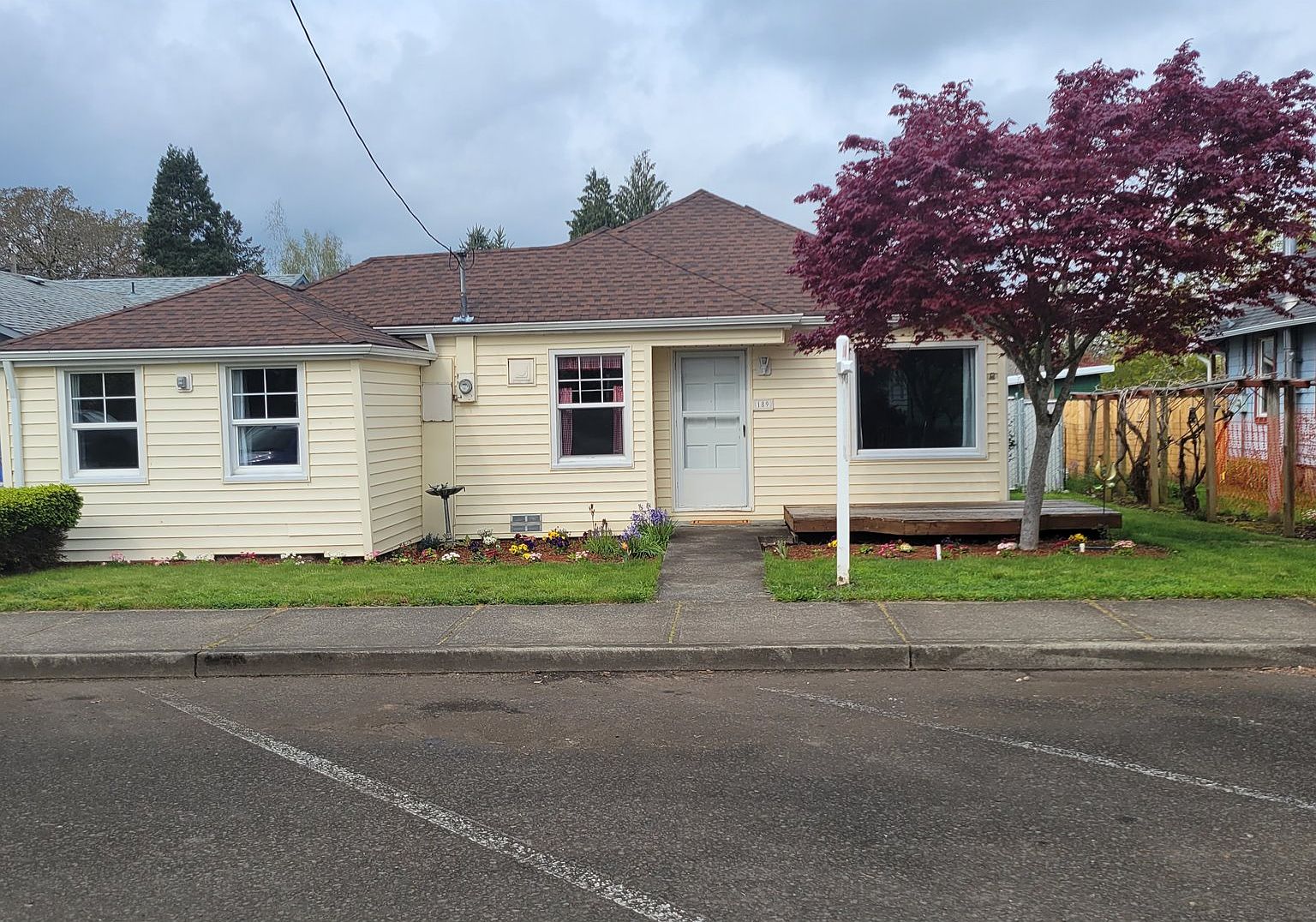 189 N Broadway St, Estacada, OR 97023 Zillow