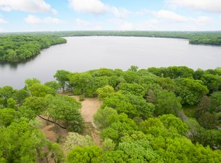 26 Evergreen Rd, North Oaks, MN 55127