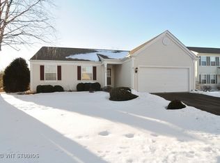 694 Tallgrass Ln, Lake Villa, IL