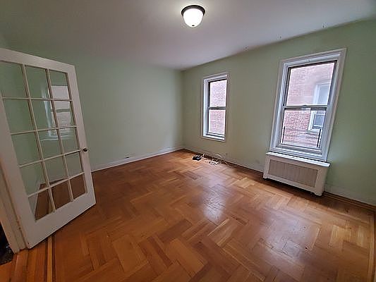 3rd image of 520 W 218th St APT 5G