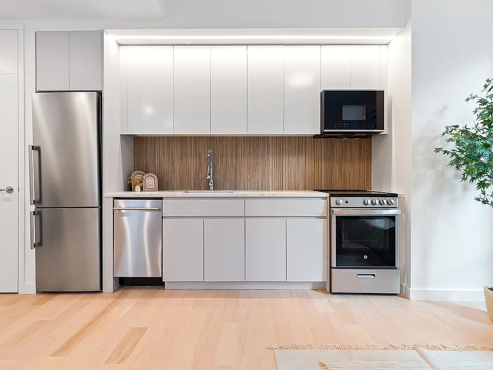 1st image of 131 Concord St #2I