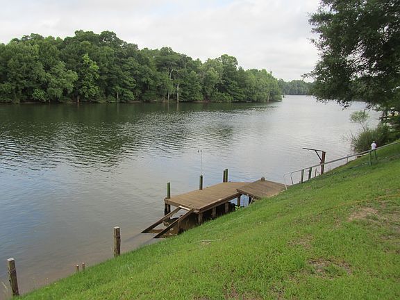 5th image of 191 Riverview Dr