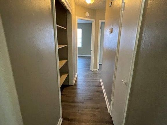 4th image of 2725 SW 61st St