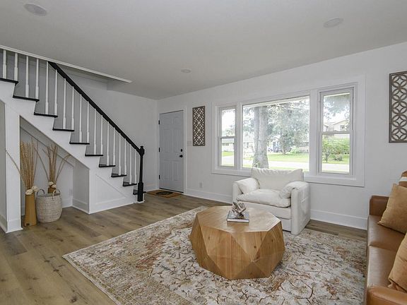4th image of 6908 W Allerton AVENUE