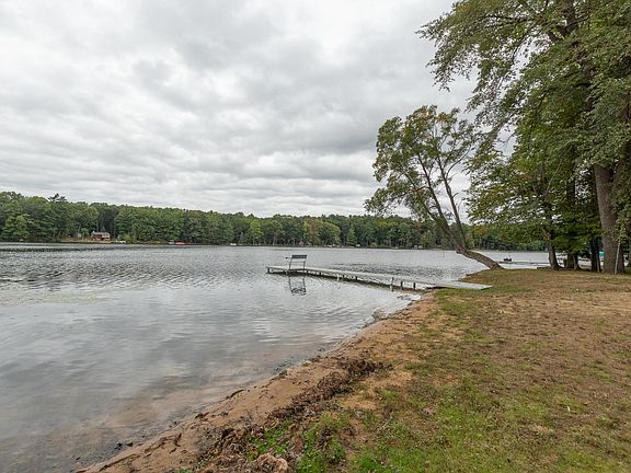 3rd image of 53790 County Road 384