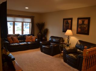 2650 S 35th St, Grand Forks, ND 58201
