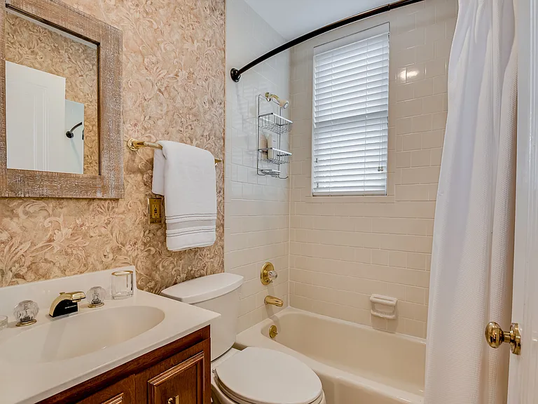 2068 Walton Way #409 — Photo 5