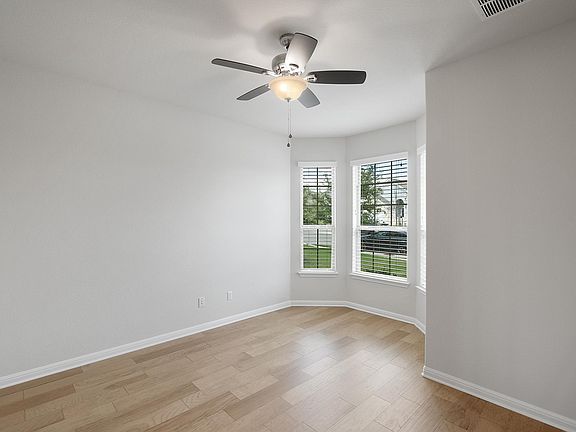 3rd image of 2765 Sorano Ave