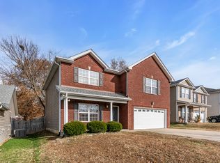 208 Dimaggio Dr, Springfield, TN 37172