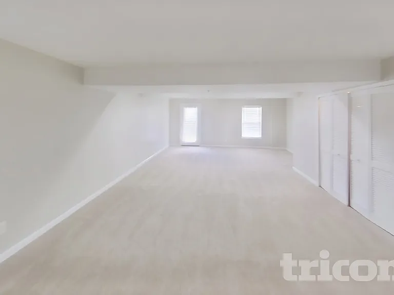 4839 Limestone Ct — Photo 14