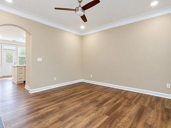 4th image of 163 Singleton Rd