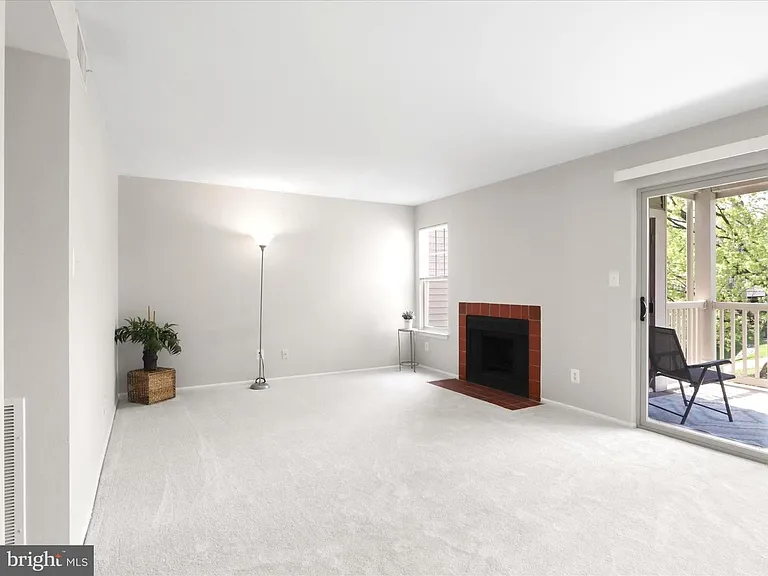 1719 Ascot Way #C — Photo 47