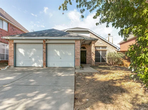 1411 Chinaberry Dr, Lewisville, TX 75077