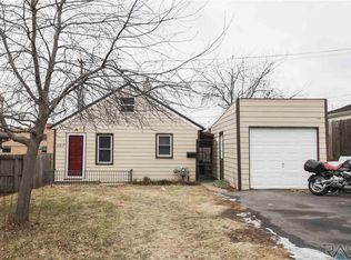 2217 S Dakota Ave, Sioux Falls, SD 57105