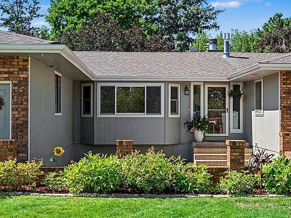 2nd image of 3916 W 21st St
