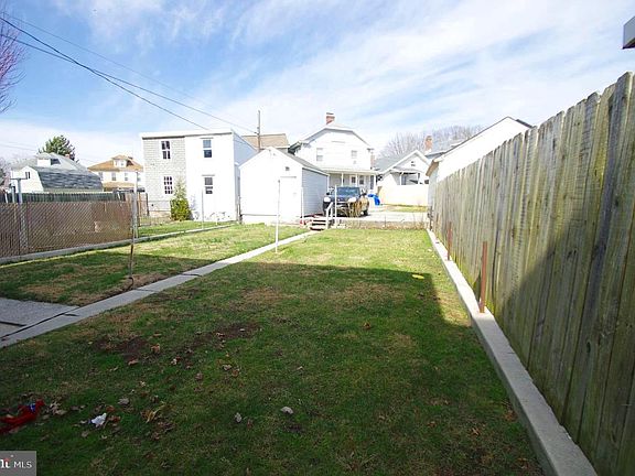 5th image of 325 High St