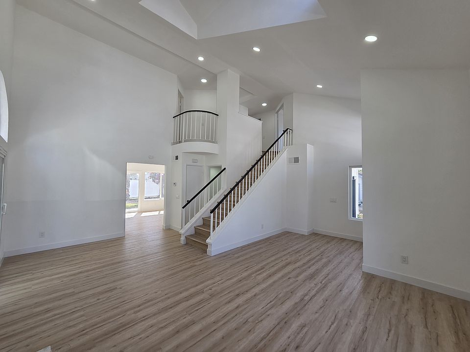 1st image of 6959 Valatta Pl