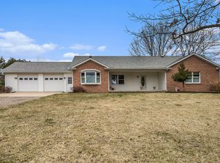 16850 Roe Rd, Chelsea, MI 48118