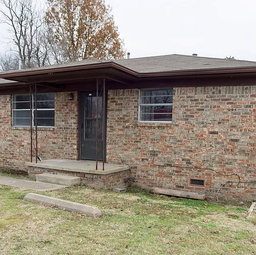 101 N Frankfort Ave Photo 1