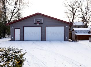 1332 7th Ave S, Fargo, ND 58103