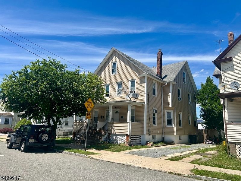 1st image of 105-107 Berry St